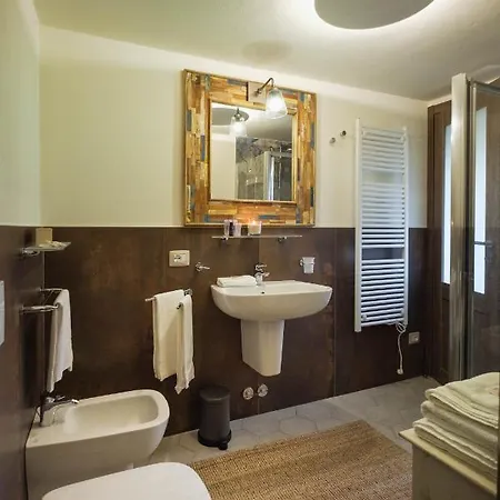 La Maison Du Iseo Apartmán *